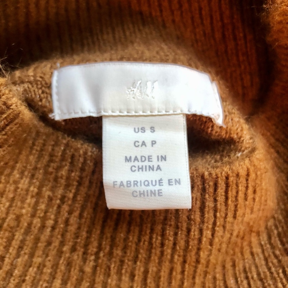 ***SOLD**** H&M Amber Brown Sweater - Size Small - Picture 8 of 8